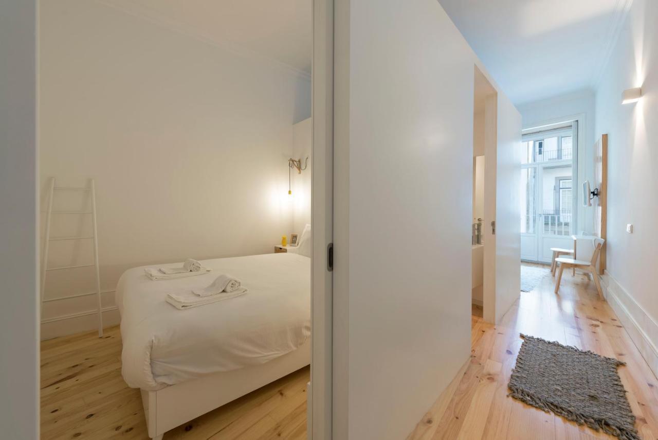 Lovelystay - Quiet & Modern Loft Minutes Away From Iron Bridge Porto Exterior photo